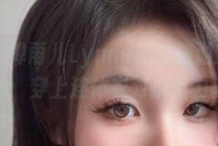 微密圈 – 禅雨儿Lynne的挑战游戏：原图一：穿上连体衣对抗重力。
