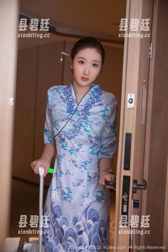 秀人网 - 从Demon瑶瑶的高跟鞋里，找到你的图库宝藏，值得不断回味！