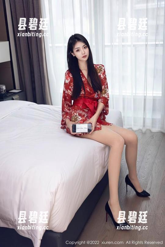 秀人网-可可芝 秀人网 - 可可芝的学妹,下载这些图片靠谱不?你们自己看着来吧。