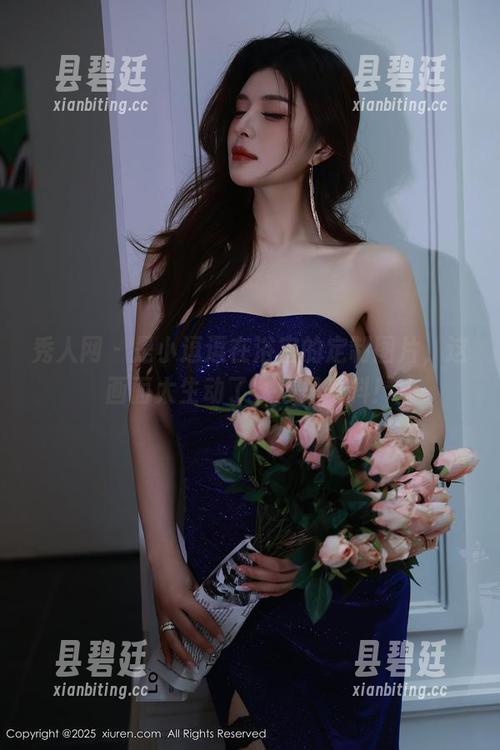 秀人网 - 是小逗逗在浴室的定制图片，这画面太生动了，心里一抖！
