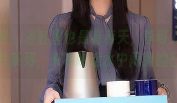 秀人网 – 浴缸里也是有春天，李可儿的最新图片系列，来瞧瞧这水中闹腾的日常！