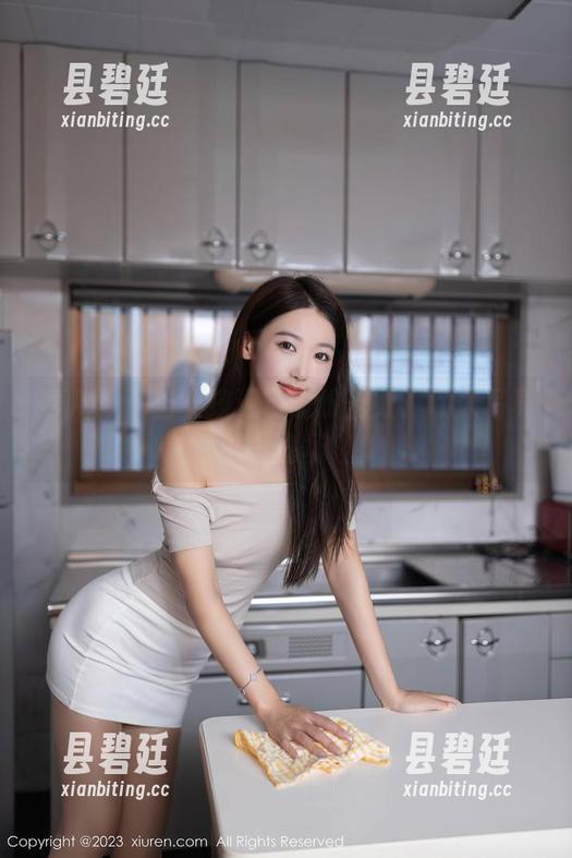 秀人网-盼盼玉奴 秀人网 - 当女孩遇上盼盼玉奴:私人写真小剧场