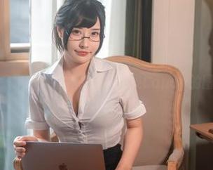 一言不合就来了个八重神子，糖果果Candy的图包真挺香！