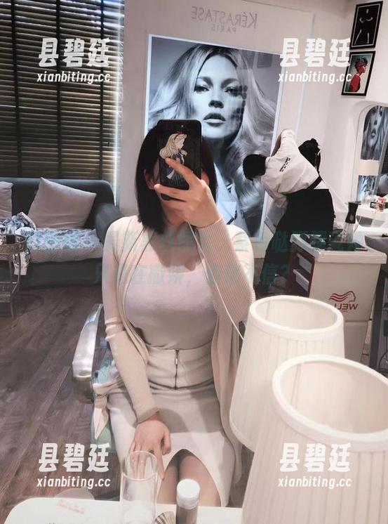 微密圈 - 最新黑丝图片，紫色哒豚豚说她只是在撒娇，你信不信？