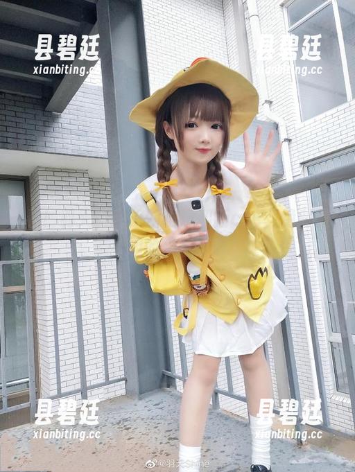 看！羽天shine的眼镜和新cos，绝对是有趣的“视”界！