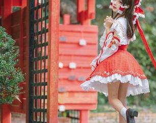 花柒Hana最新套图评测：天使蕾姆蓝，有哪位“天使”安排我？