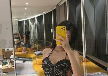 微密圈 – 在葛征的写真世界里，“我们的双倍快乐”其实是个脑洞大开的现场？