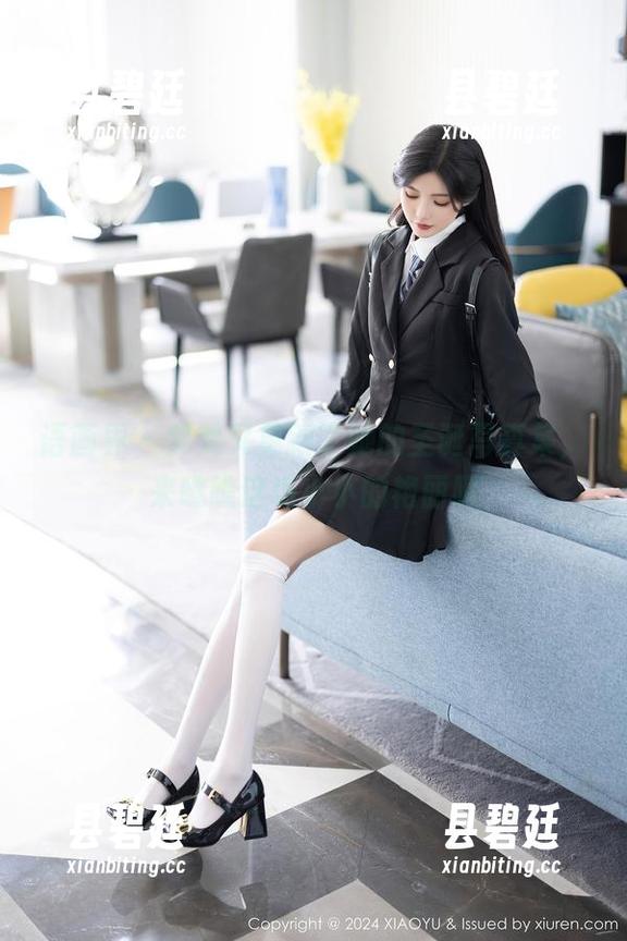 语画界-梦梵 语画界 - 梦梵又更新了她的圣诞写真集,来瞧瞧这场小小的艳丽吧