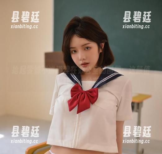 拾起雯妹不讲道理在办公室的图册：这颜值真让人心神荡漾